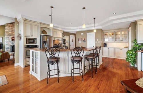 Flatrock House | The Beamer House - Large family friendly retreat with a spectacular views