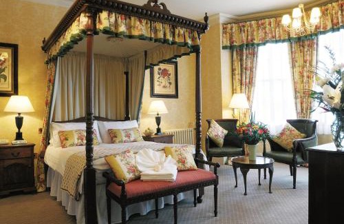 Devizes Hotel | The Bear Hotel