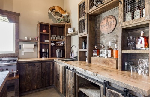 Driggs House | The Bearadise Barn of Driggs, ID