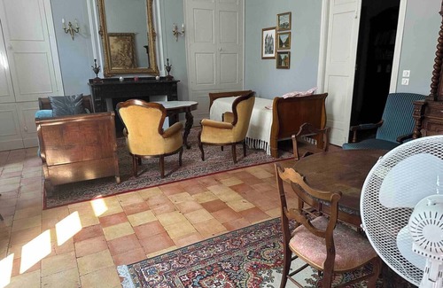 Bastide Saint-Louis Apartment | THE BEARDED SUITE