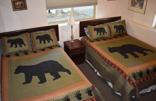 Kenai House | The Bears Den/Harding's Kenai River Lodge