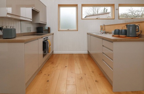 Rewe Cottage | THE BEEHIVE, pet friendly, character holiday cottage in Stoke Canon