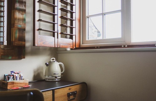 Horton Hotel | The Bell Broadway