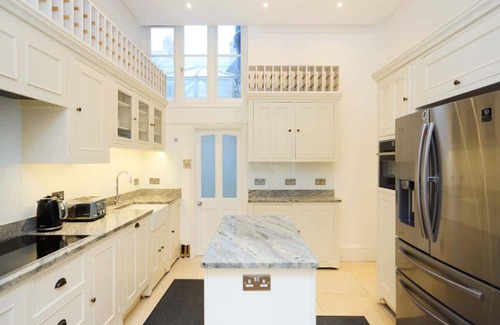 Belsize House | The Belsize Park Place - 6BDR Home with Garden