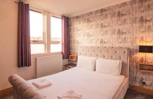 Grantown-on-Spey Hotel | The Ben Mhor Hotel, Bar & Restaurant