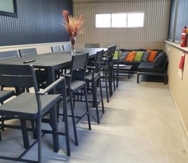 Seymour Hotel | The Bend Abode
