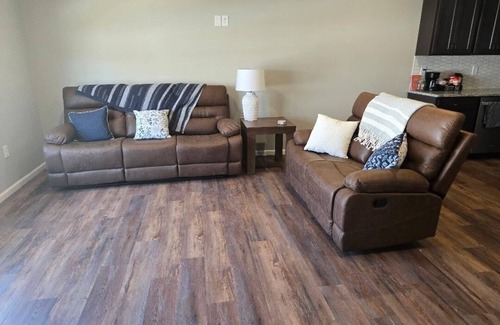 Hallsville House | The Benjamin House, Comfortable Townhouse with small town feel