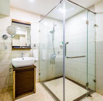 Mylapore Tiruvallikk Hotel | The Bentley Seaside Boutique Hotel