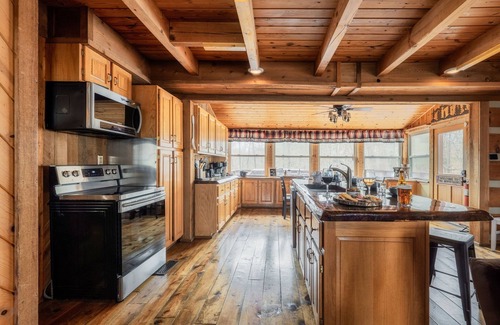 Pigeon Forge Cabin | The Best Dog Friendly Cabin in Pigeon Forge