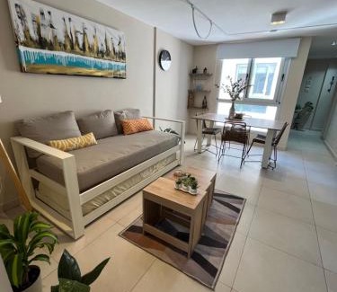 Corrientes Apartment | "The Best in the City" Hermoso departamento amplio, moderno y luminoso, ubicado en el centro de la ciudad, a pocas cuadras de peatonal Junin, a cuadras de plaza torrent y plaza la cruz, edificio moderno con ingreso digital, hasta 4 personas