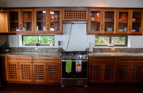 Dominicalito House | The Best of Both, Hotel Style Suites with the Comforts of Home