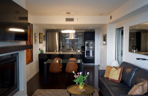 Downtown Victoria Apartment | The best of Downtown Victoria at "The Falls"