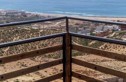Tamrhakht Villa | The best place to stay in Tamragh Great Mountain,Ocean view 5 min from the beach