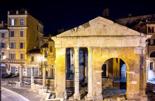 Rione XI Sant'Angelo Apartment | The Best Rent - Three-Room Apartment near Lungotevere