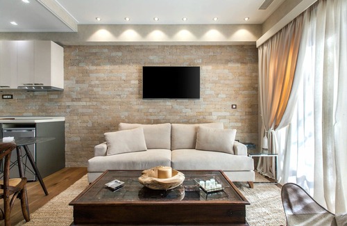 Plaka Apartment | The Beverly Suites in Plaka by JJ Hospitality-