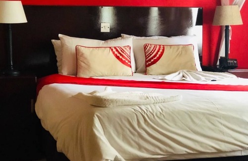 Gaborone Cabin | The Big Five Lodge