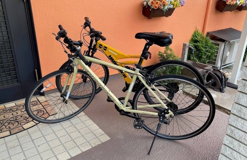 Midori House | The BIG Orange House with yard ! Direct bus from Haneda.