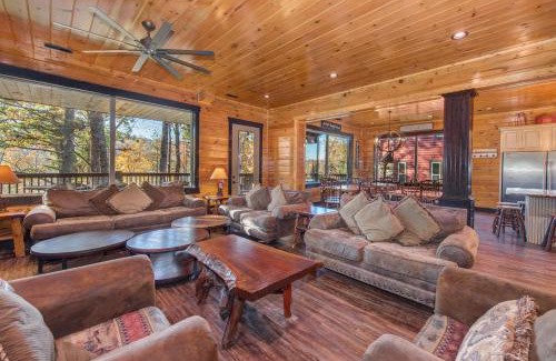 Gatlinburg House | The Big Poplar Retreat by Stony Brook Cabins
