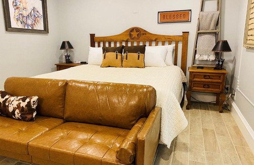 Amarillo Hotel | The Big Texan Motel