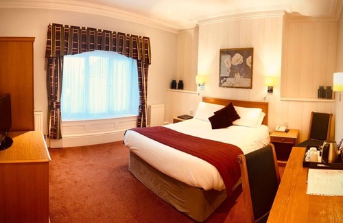 Scaynes Hill Hotel | The Birch Hotel