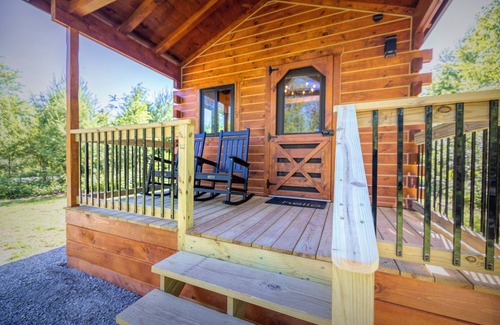 Porterfield Cabin | The Birch - New! - Menominee River Boutique Tiny Cottage