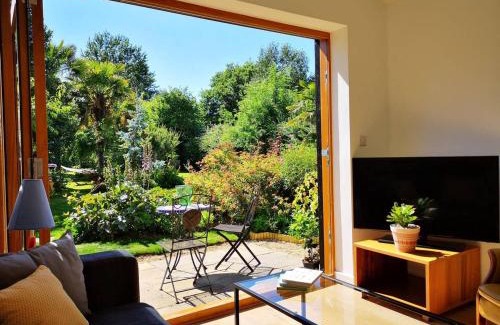 Colchester House | The Bird House at Woodburn Cottage