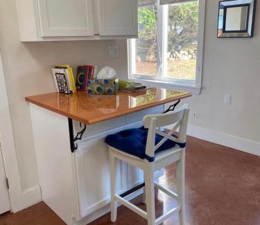 Little Harbour Apartment | The Bird in Hand