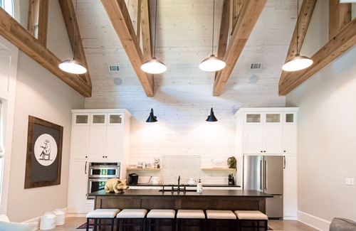 Auburn House | The Black Barn, 3 BR/3 BA House! Easy walking Distance To Everything!