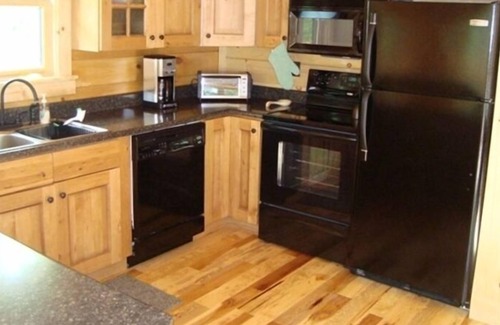 True House | The Black Bear, a spectacular loghome. All rates include hotel ands sales tax
