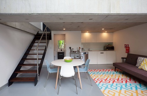 Waverley Apartment | The Black Haus - Bronte ~ 10 minute walk to beach