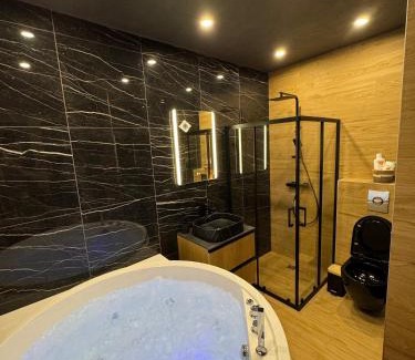 Mulhouse Apartment | The black haven