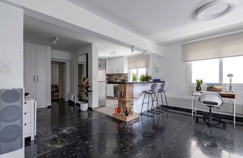 Palaio Faliro Apartment | The Black Marble - Sea View/2BR/1,5BA