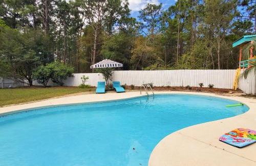 Navarre House | The Black Pearl