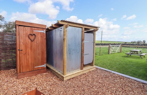 Newton Stewart Cottage | THE BLACK SHEEP, pet friendly, character holiday cottage in Whithorn
