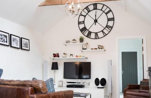Narberth House | The Blacksmiths - Luxury Cottage, Countryside Views, Pet Friendly