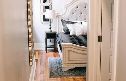Lake City Apartment | The Blanche - Room 210