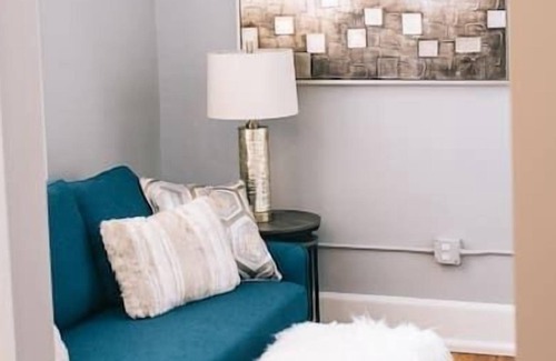 Lake City Apartment | The Blanche - Room 211