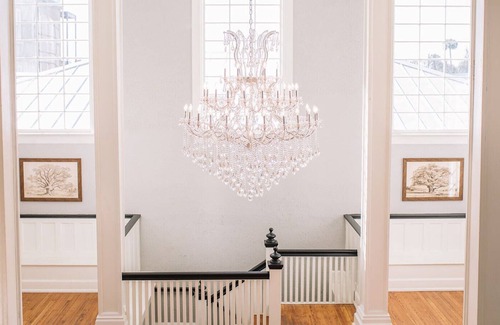 Lake City Apartment | The Blanche - Room 307