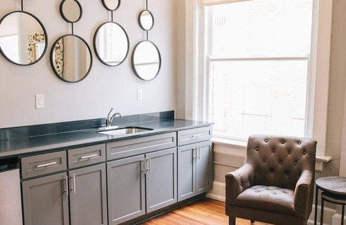 Lake City Apartment | The Blanche - Room 310