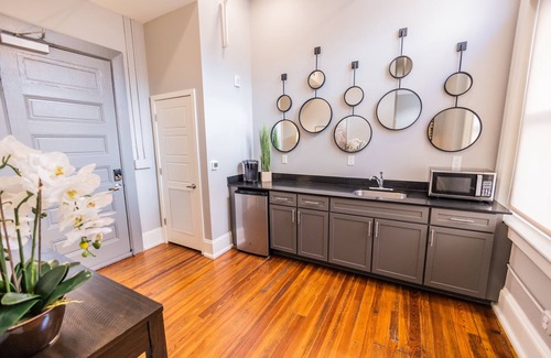 Lake City Hotel | The Blanche