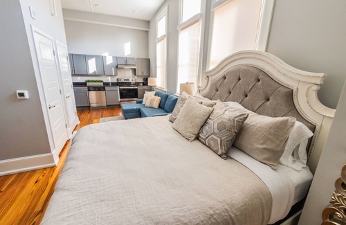 Lake City Hotel | The Blanche