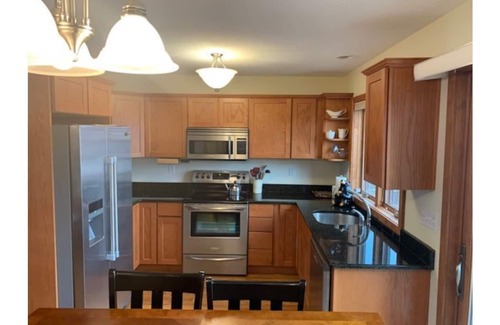 Lake Harmony House | THE BLISS-Lake & Mountain View’s, 5 bedrooms 3 1/2 bathrooms in Lake Harmony.