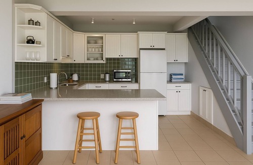 East End Villa | The Blu-Edge - 3-bedroom Beach Villa Oceanview + FREE Wyndham Resort Access