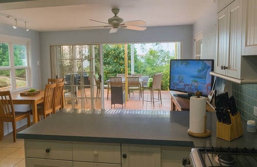 East End Villa | The Blu-Edge - 3-bedroom Beach Villa Oceanview + FREE Wyndham Resort Access