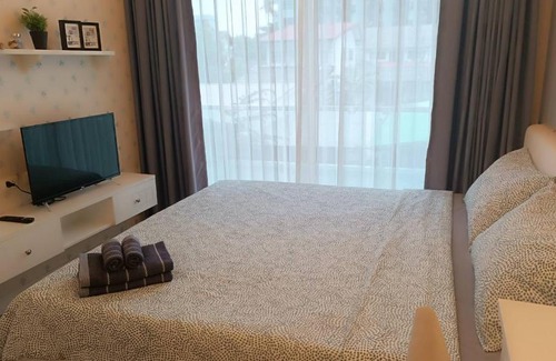 Saen Suk Apartment | The Blu X Condo Bangsean R9