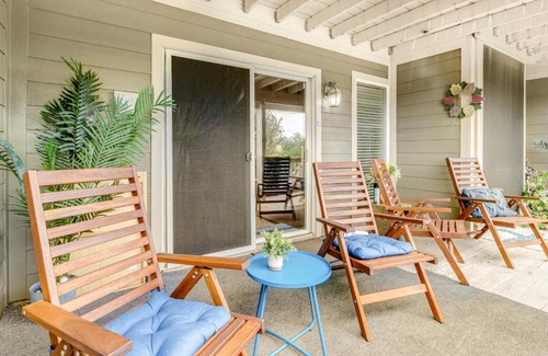 Point Venture House | The Blue Condominium