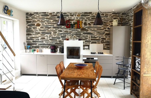 Morlaix House | The Blue Garden - Long term possible