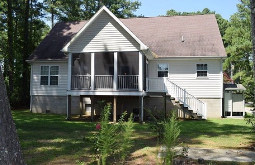 Piney Island House | The Blue Heron-Close to Beach & Large Screened Porch!
