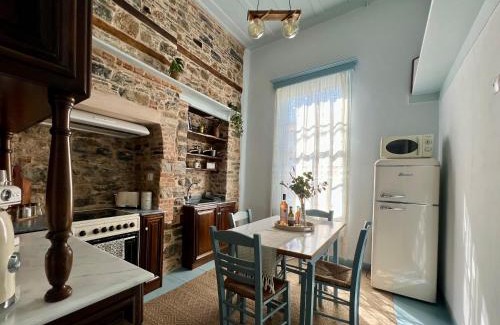 Vathi House | The Blue House - Traditional House in Old Town