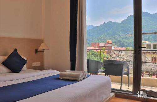 Tapovan Hostel | The Blue Jay Hostel - Dorms & Rooms